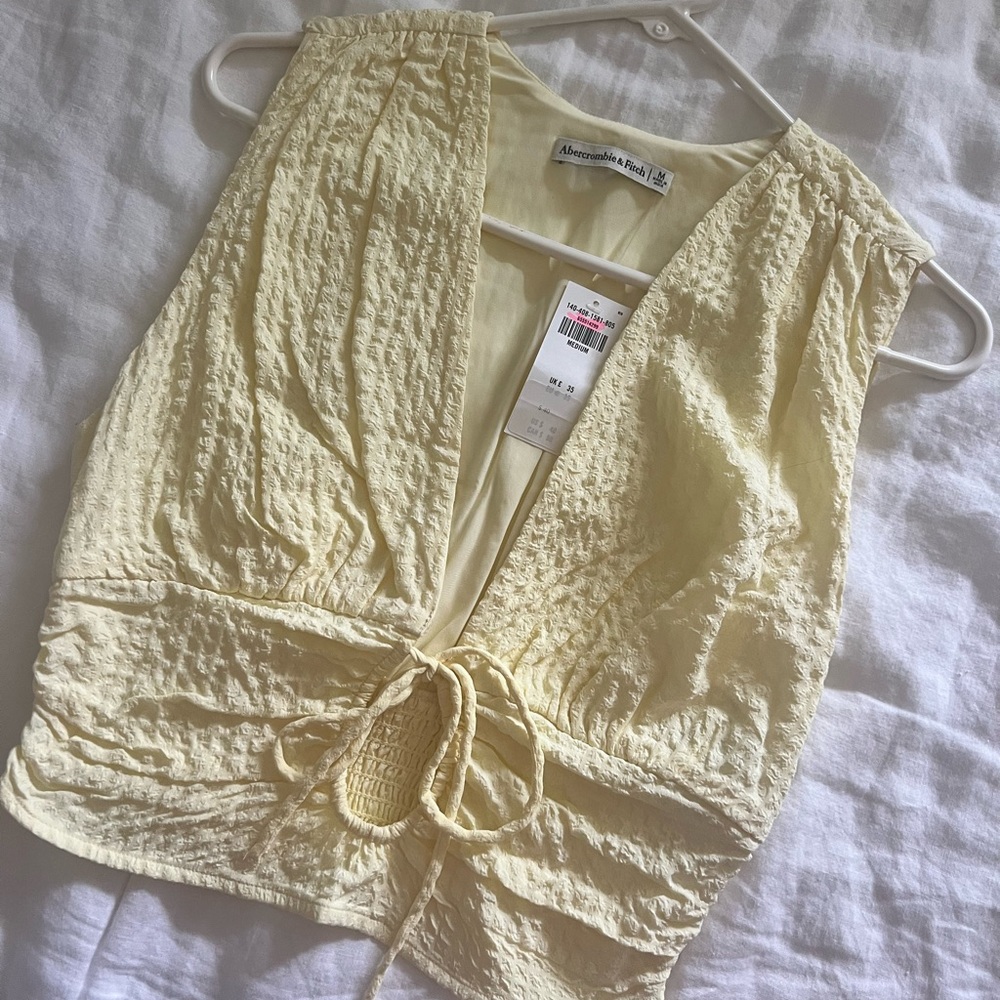 Abercrombie textured wide strap too